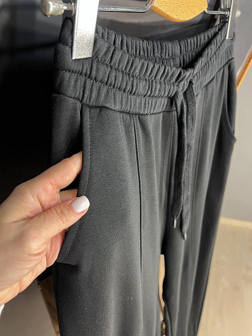 Штани жіночі Joggy 7631 спортивні джоггери трикотажні зі швом стрілкою попереду чорні, чорний, M Київ - фото 19