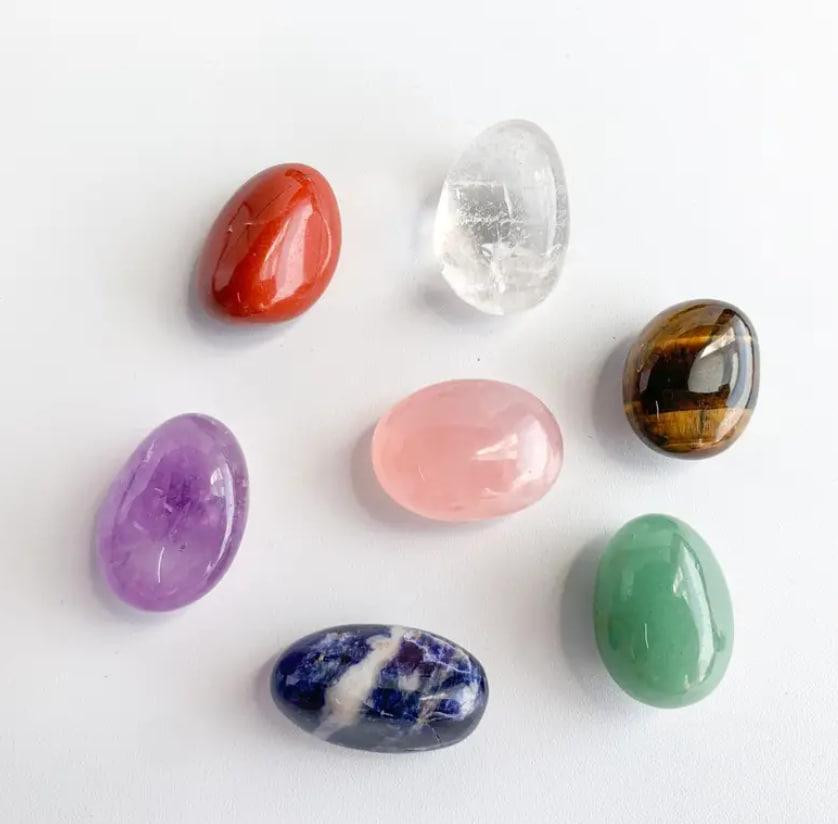 Набор из 7шт. натуральных полированных кристаллов, энергетических минералов и камней чакры в мешочке Киев - изображение 1