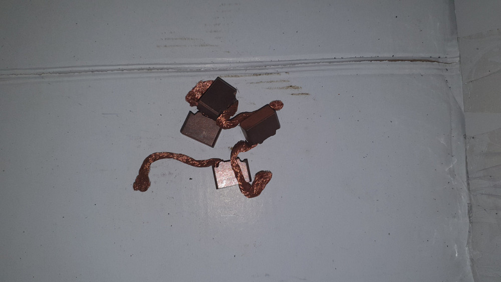 Щетка стартера 8.8*19.2*14 мм, ЗИЛ-130, УАЗ, ГАЗ-53, ГАЗ-66, ГАЗ-2410. Харьков - изображение 1