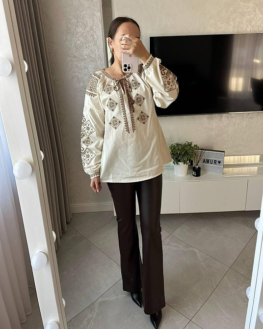 Жіноча сучасна вишиванка в пастельних кольорах бавовна 46 Одеса - фото 4