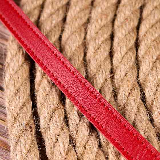 Вузький жіночий ремінь із натуральної шкіри Червоний (GRANDE PELLE) Київ