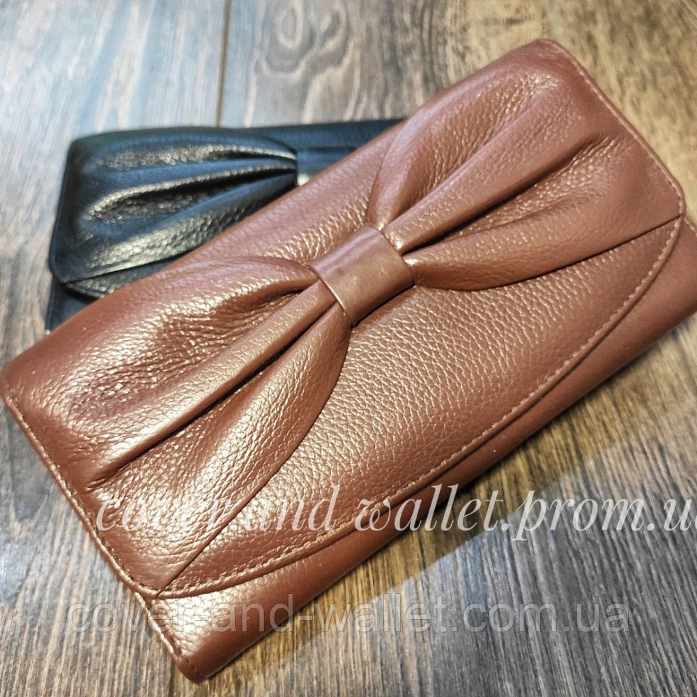 Класичний жіночий гаманець із натуральної шкіри з бантом коричневого кольору F.Salfeite Київ - фото 1