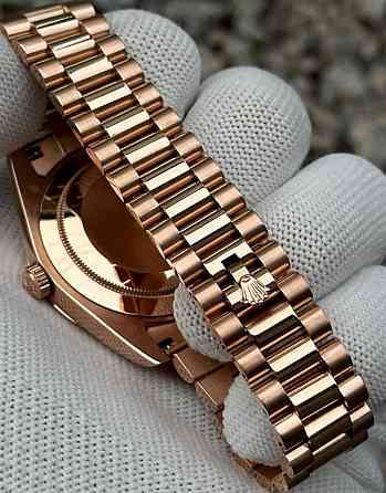 Швейцарський годинник Rolex Day-Date 40 Everose Gold Київ