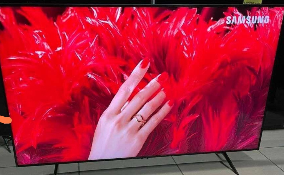 Телевизор Безрамный: 65