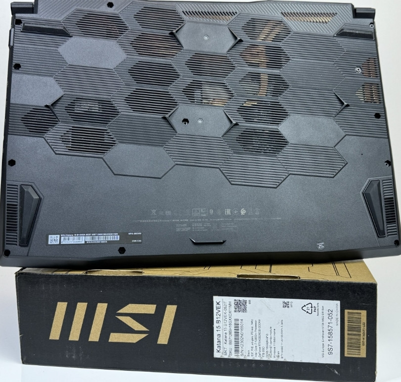 MSI Katana 15 B12VEK-052IT i7 1TB RTX 4050 Новый Игровой ноутбук Киев - изображение 3