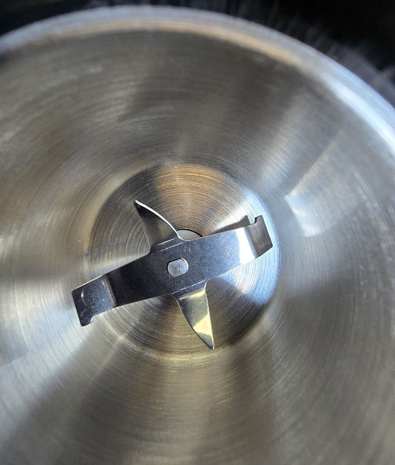 Кофемолка  Bitek 7122  подрібнювати кофе 4 леза кавомолка. Киев - изображение 3