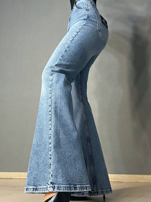 Джинсы женские Mikaletta 13352 Flare клеш от колена стрейчевые голубые, голубой, З2, 32, 89 см, 114 см Киев - изображение 12