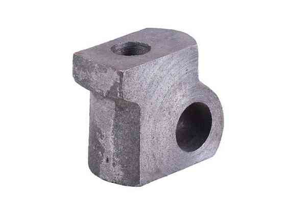 Стійка осі коромис II двигателя TY295 мінітрактор/2100 Мукачево