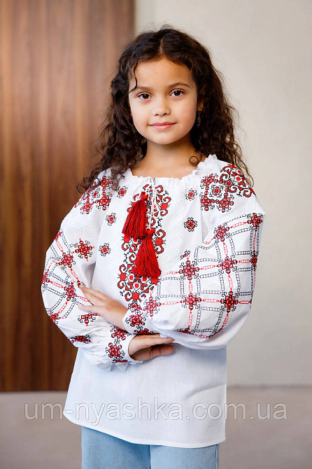 Дитяча вишиванка на натуральному полотні Ангеліна біло-червона Кривий Ріг - фото 1