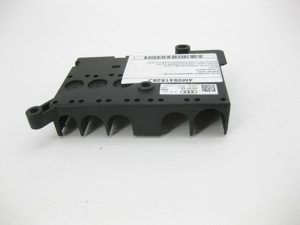 VAG  4M0941828J Блок силових запобіжників Одеса - фото 3