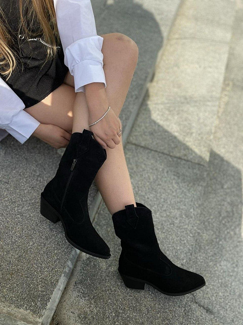 Dino Vittorio Черевики жіночі Dino Vittorio чорні натуральна замша висота 20см каблук 5см (233- Коломия - фото 1