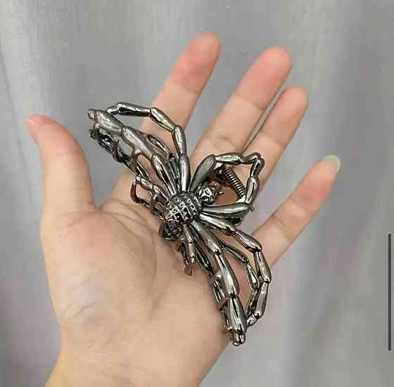 Заколка для волос в виде паука металлическая, готическая булавка краб 11 см Киев