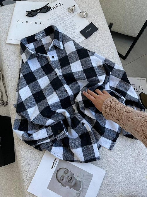 Жіноча тепла оверсайз сорочка в карту кашемір байка Чорний Одеса - фото 1