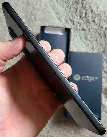 Смартфон: Motorola Edge 20 8/128Gb. (XT-2143-1) Snapdragon 778G ,144Hz.108MP. Київ