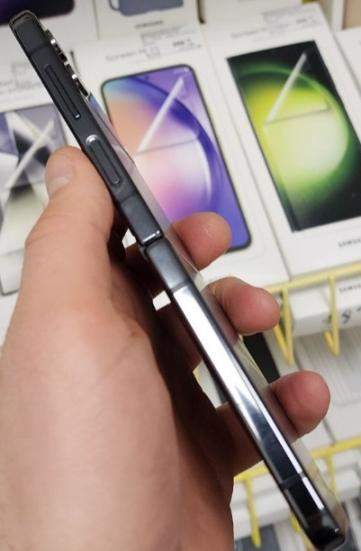 Смартфон Samsung Galaxy Flip 4 , 8/ 512Gb. Харків - фото 4