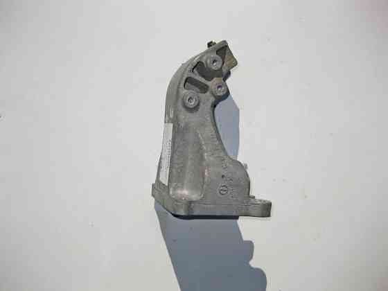 Mercedes-Benz  A2722232404 Кронштейн опори двигуна правий M272 V6 3.0 3.5л E-Class W211 4matic Одесса