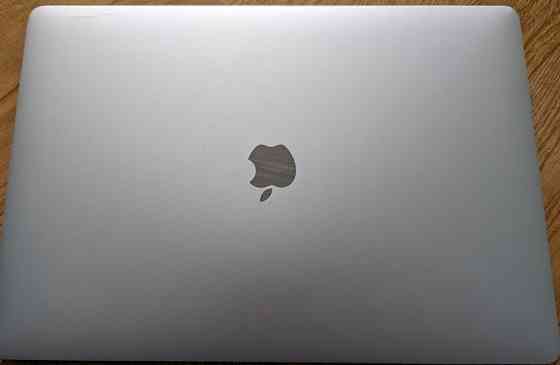 Ноутбук MacBook Pro (2018) 15" , i7 (6 Ядер ) , 16/256Gb. Київ