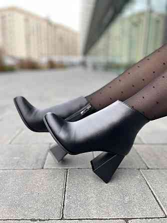 Nivelle Жіночі черевики NIVELLE чорні натуральна шкіра висота 10см каблук 8см 35р. (8016/8018-8 Коломыя