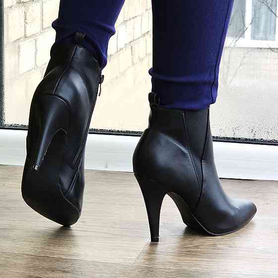 Жіночі Черевики Чорні на Каблуку Шкіряні Модельні Ботильйони (розміри: 36,37,38,39,40) — 60 Дніпро