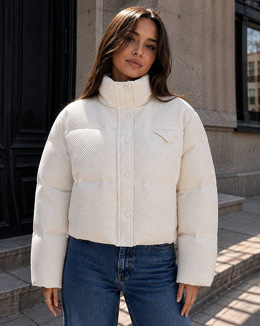 Куртка жіноча Fashion 3072 вафельна коротка з коміром-стійкою молочна, молочний, M Київ - фото 19