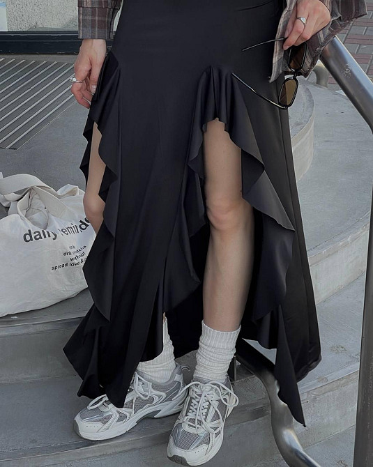 Жіноча трендова стильна спідниця з воланами мікро-масло Одеса - фото 2