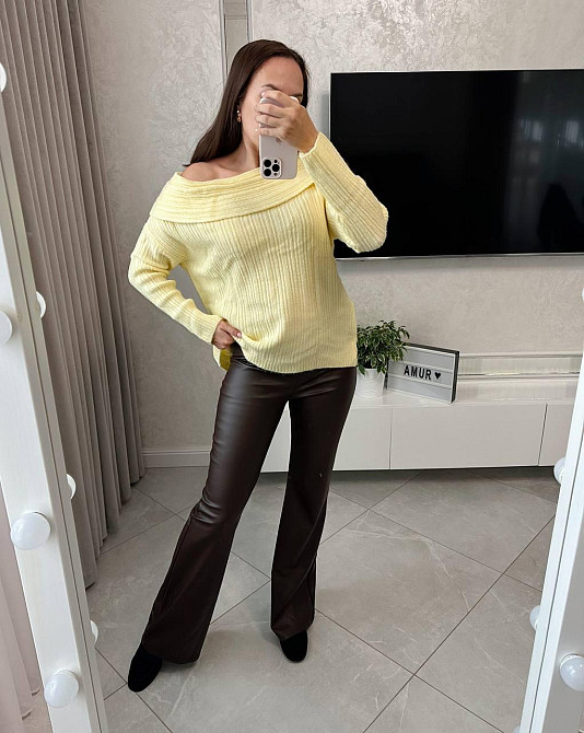 Женские базовые утепленные брюки из эко кожи на флисе Шоколадный, 50/52 Одесса - изображение 4