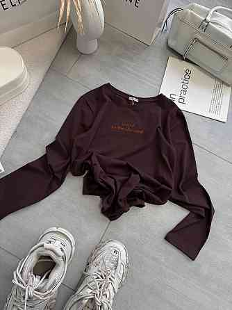 Женский базовый оверсайз лонгслив 