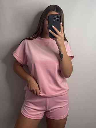 Піжама жіноча футболка+ шорти з плюшевого велюру Зефирний M Харків