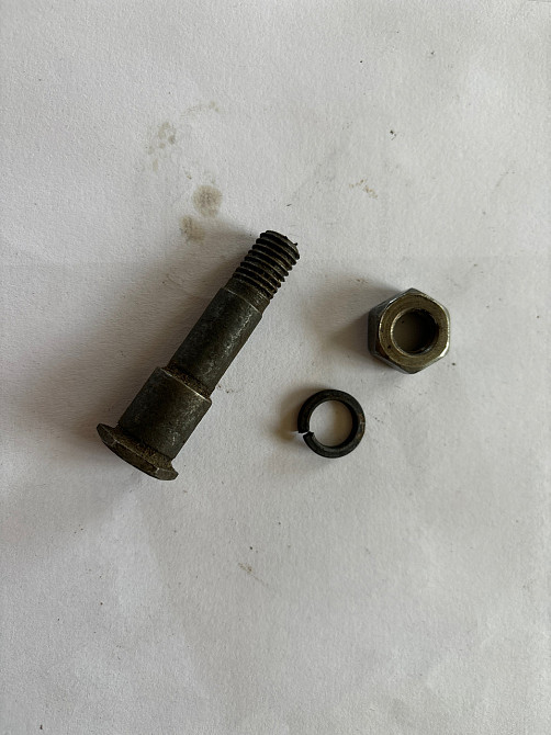 Вісь проміжного важеля першого передавання та заднього ходу КПП ЗІЛ-130. 130-1702169 Харків - фото 1