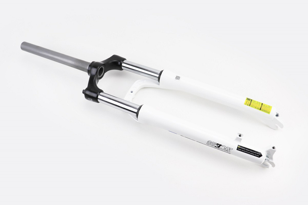 Вилка 27,5" амортизаційна, без різьби 1-1/8" (28,6мм), шток 255мм, з ходом 80мм, Disk-brake, Preload, алюмінієва, біла XCE 28 Київ - фото 2