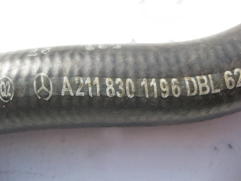 Mercedes-Benz  A2118301196 Шланг від клапанів пічки на циркуляційний насос та підігрів бачка омивача E-Class W211 CLS C219 Одеса - фото 3