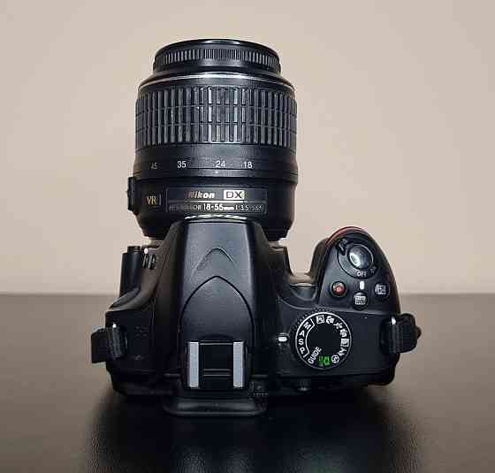 Дзеркальний фотоапарат Nikon D3200 + kit об'єктив 18-55 + сумка + SD 64GB + зарядка Клевань
