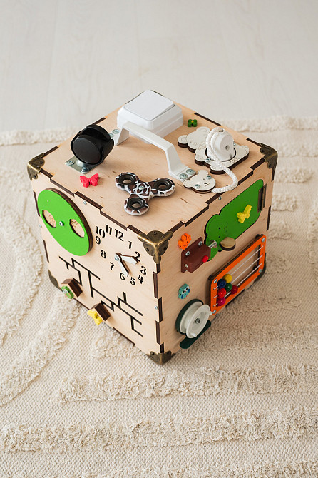 Маленький Бізікуб 23*23*23 Розвивальний дитячий куб Бізікуб із фанери без фарби Бізіборд Тернопіль - фото 4