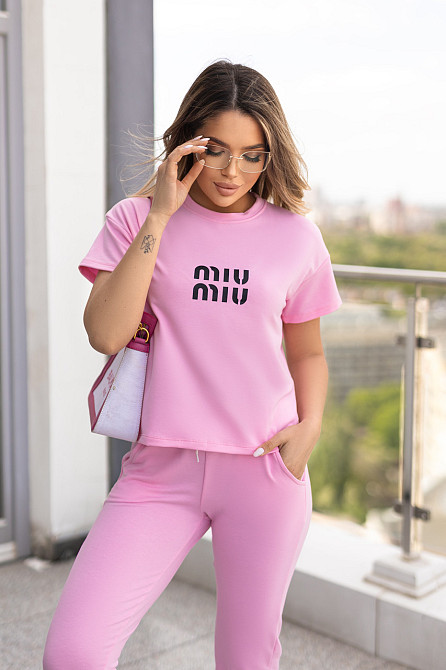 Спортивный костюм с футболкой 