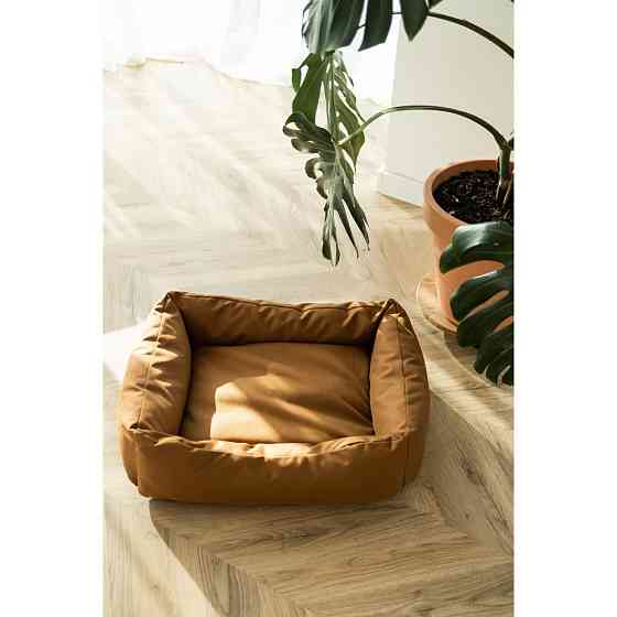 Водоотталкивающий лежак со съемным чехлом и двухсторонней меховой подушкой Incor Коричневый 10040 Киев