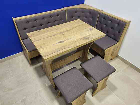 Маленький универсальный обеденный кухонный уголок ДСП с раскладным столом и пуфами 2 шт на кухню Дуб Флагшток Львов