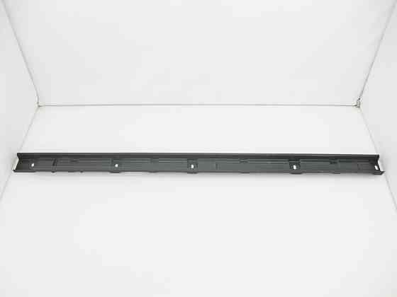 Mercedes-Benz  A1646981030 Пильовик - накладка підніжки нижня права ML W164 Одеса