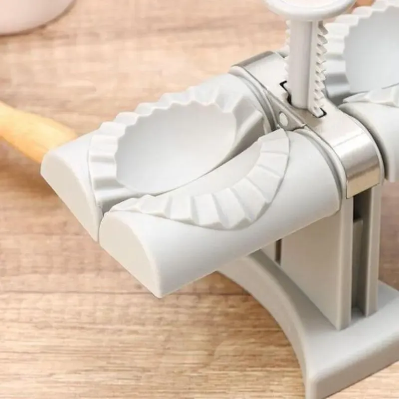 Машинка для лепки пельменей и вареников Коломия - фото 3