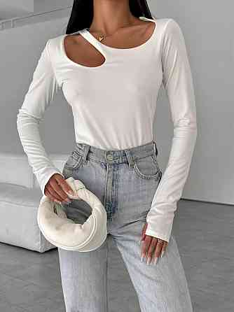 Женский стильный топ с вырезом микро дайвинг Молочный, 42/44 Одесса