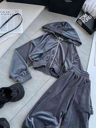 Женский прогулочный оверсайз костюм двойка: кофта и штаны турецкий велюр. Графит Одесса