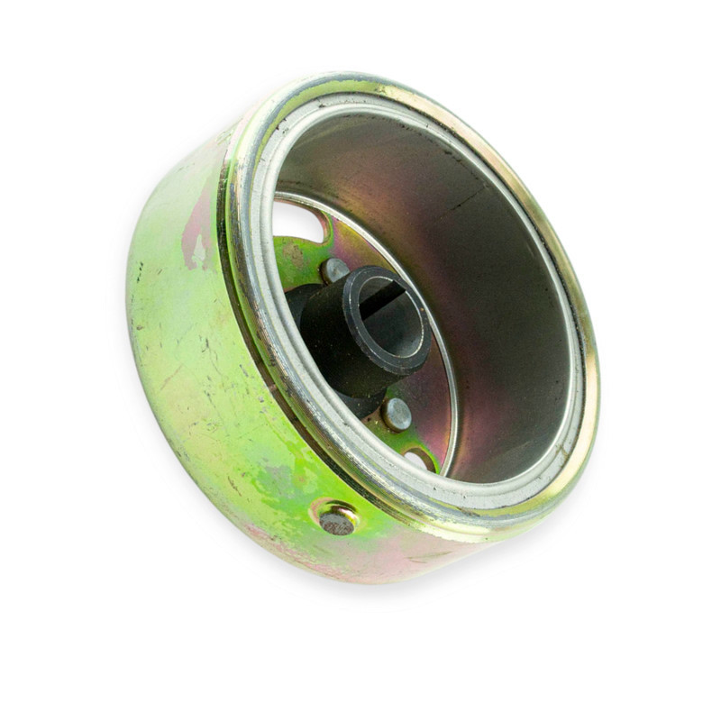 Магніт Сузукі AD-110 генератора Мукачево - фото 1