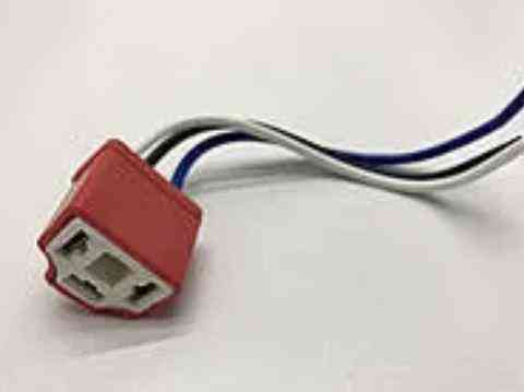 Разъем прямой керамический под лампу Н4  (Китай) Харьков