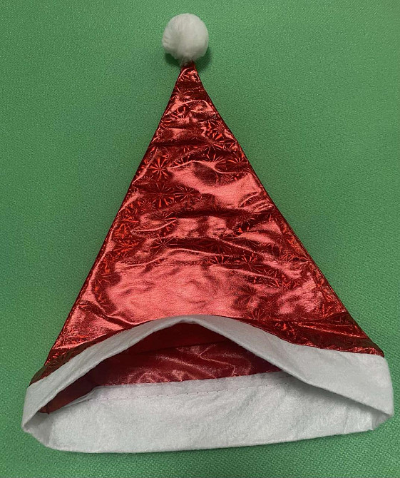 Новорічна шапка червона блискуча для дітей та дорослих, розмір по колу приблизно 56 см, текстиль Київ - фото 6
