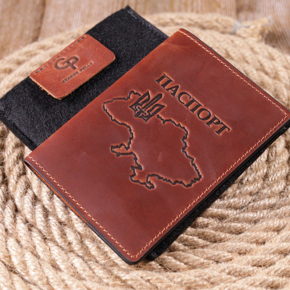 Обкладинка на паспорт у вінтажній шкірі Карта GRANDE PELLE 16772 Світло-коричнева Київ - фото 7