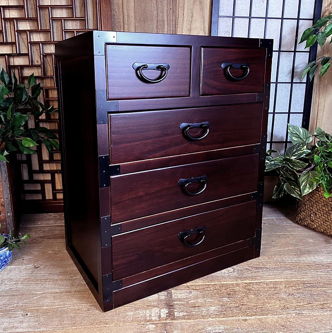 Комод тансу 