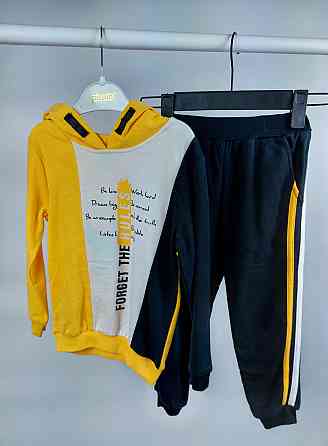 Детский  спортивный костюм  для мальчика на 2,4 года Николаев