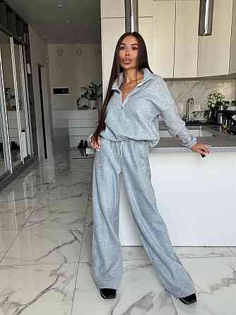 Жіночий костюм з фліс-полару, з вишивкою Одеса