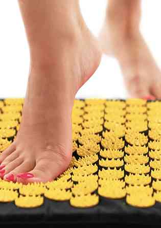 Масажний мат Hop-Sport для акупунктури з голчастою поверхнею для зняття напруги та поліпшення самопочуття Київ