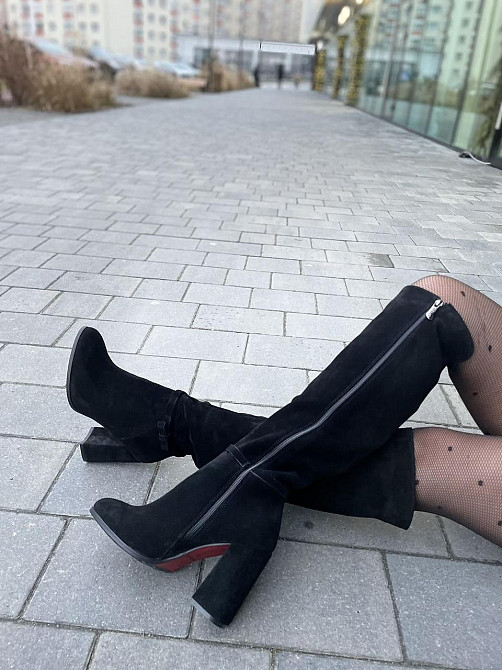 Nivelle Чоботи жіночі NIVELLE чорні замша натуральна высота 42см обхват голени 39-40см каблук 1 Коломыя - изображение 6