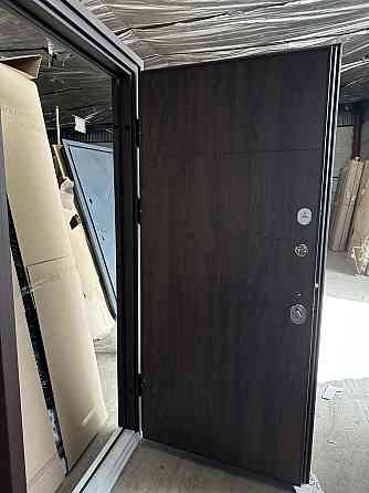 Двери уличные Redfort, модель Стрит Браун (Металл/МДФ) , комплектация Комфорт (3 контура) Киев